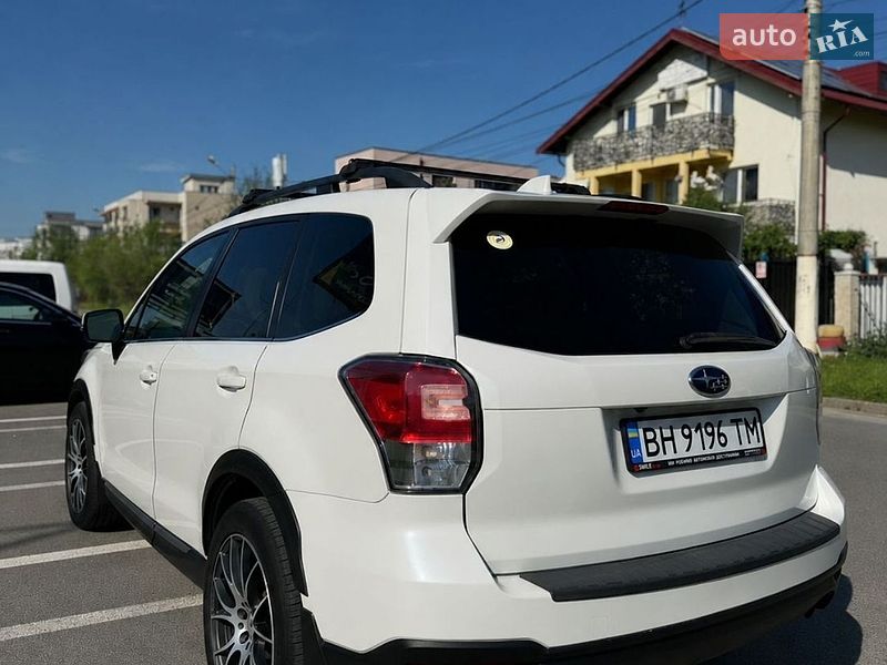 Позашляховик / Кросовер Subaru Forester 2017 в Одесі