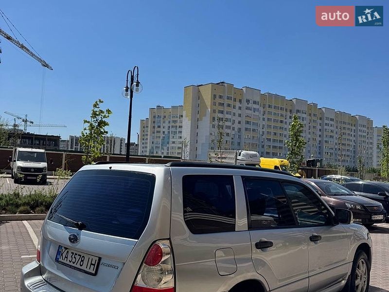 Внедорожник / Кроссовер Subaru Forester 2006 в Киеве