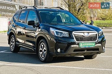 Внедорожник / Кроссовер Subaru Forester 2021 в Киеве
