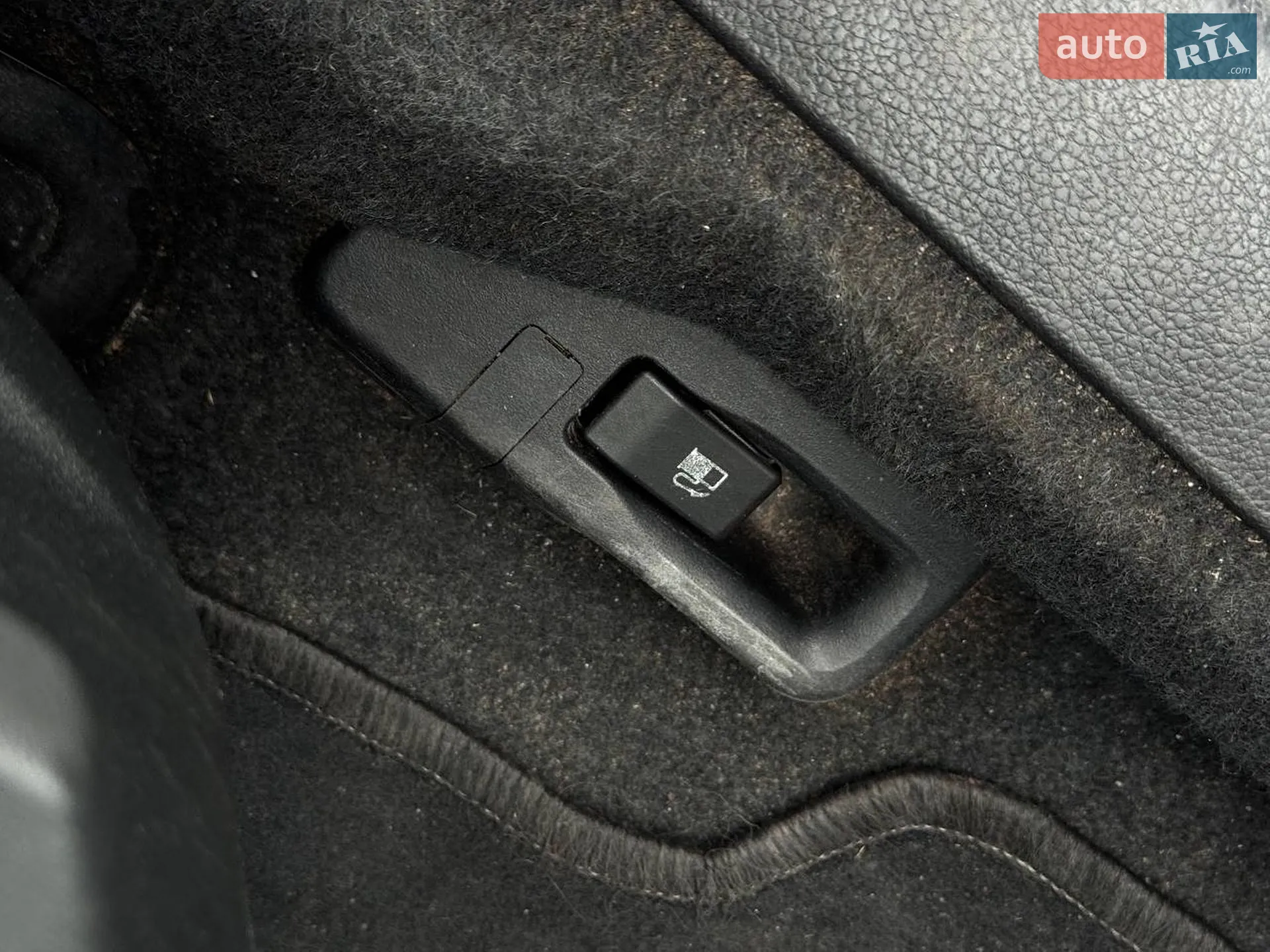 2016 Subaru Forester - мініатюра 36
