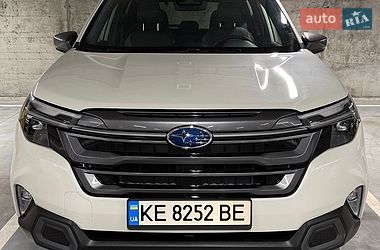Позашляховик / Кросовер Subaru Forester 2024 в Дніпрі