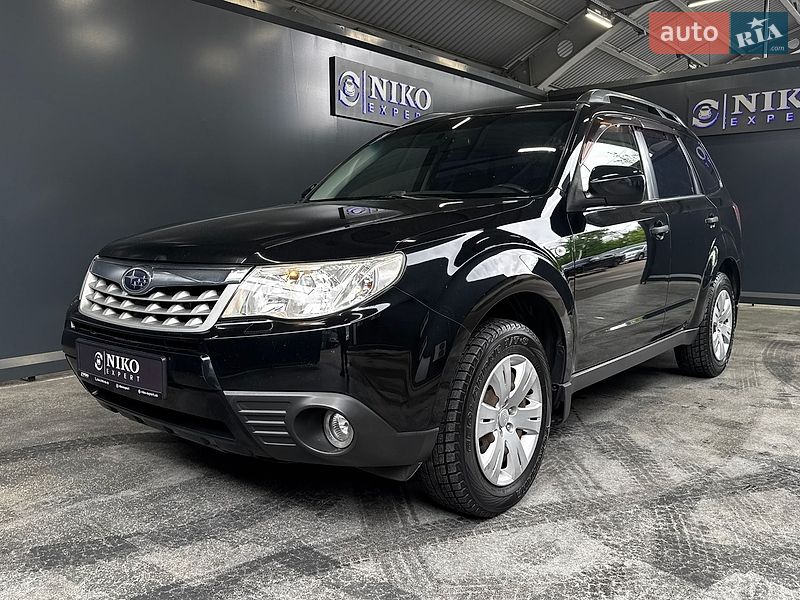 Позашляховик / Кросовер Subaru Forester 2011 в Києві