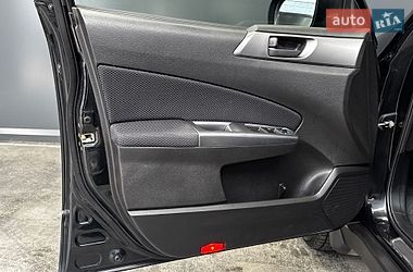 Позашляховик / Кросовер Subaru Forester 2011 в Києві