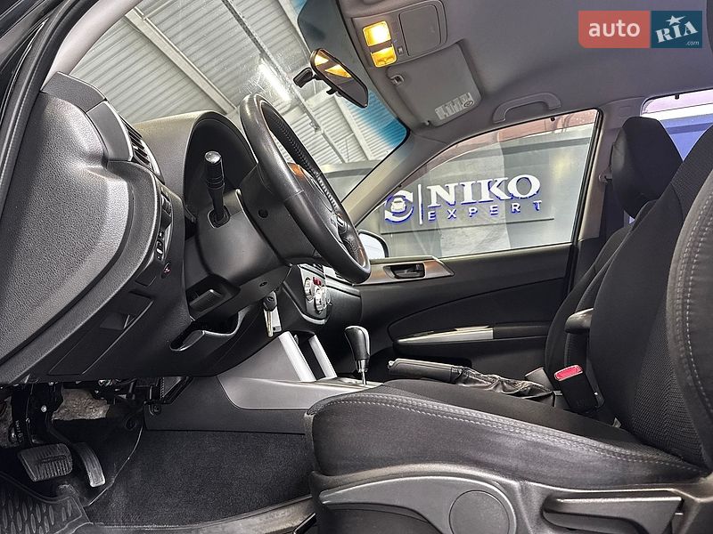 Позашляховик / Кросовер Subaru Forester 2011 в Києві