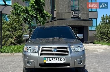 Внедорожник / Кроссовер Subaru Forester 2006 в Киеве