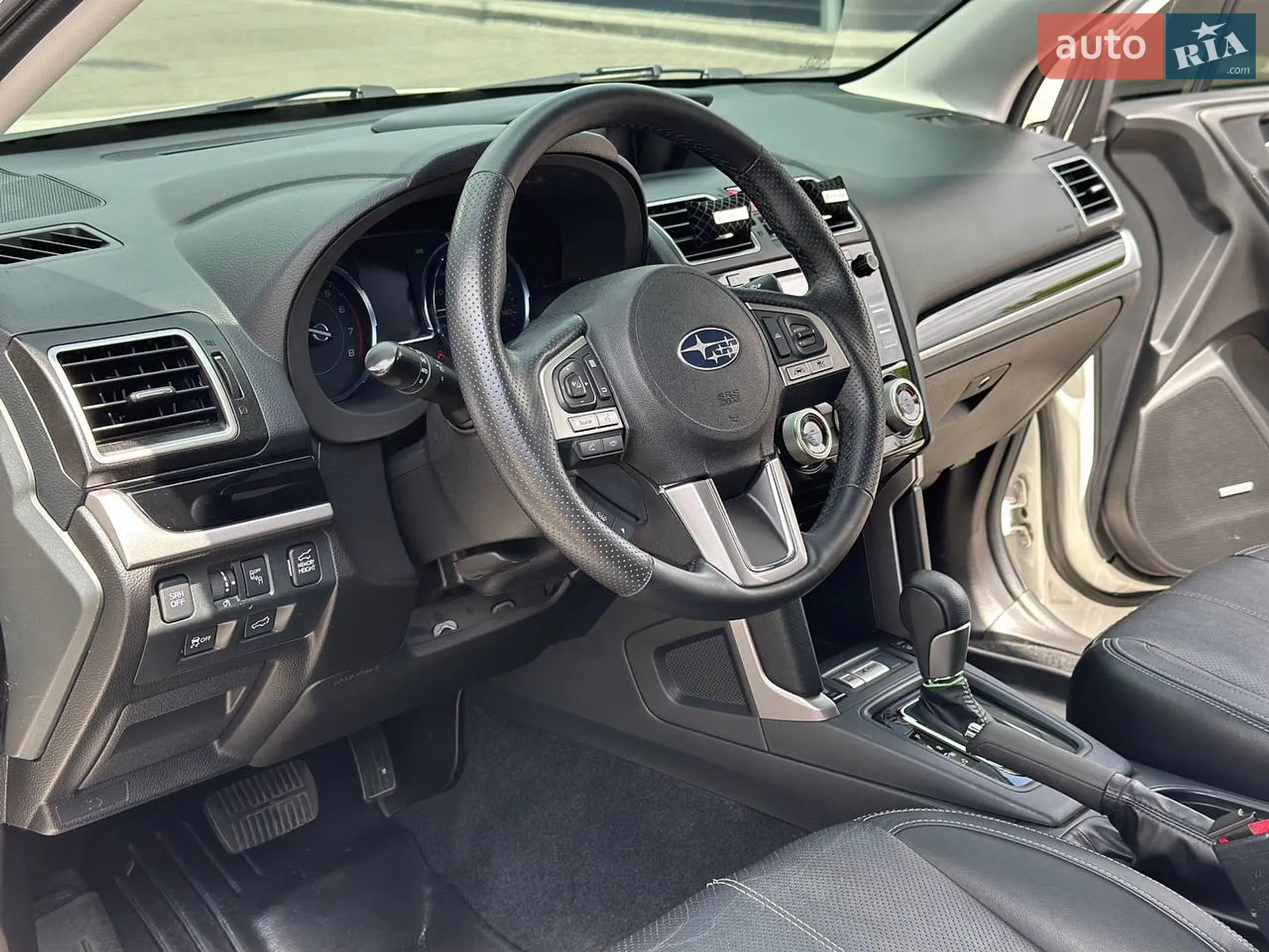 2017 Subaru Forester - мініатюра 17