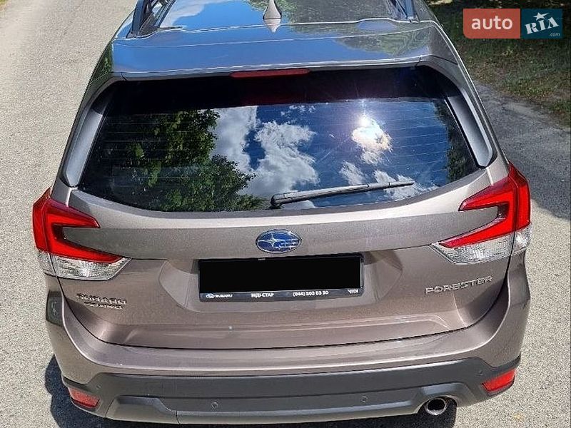 Позашляховик / Кросовер Subaru Forester 2022 в Києві