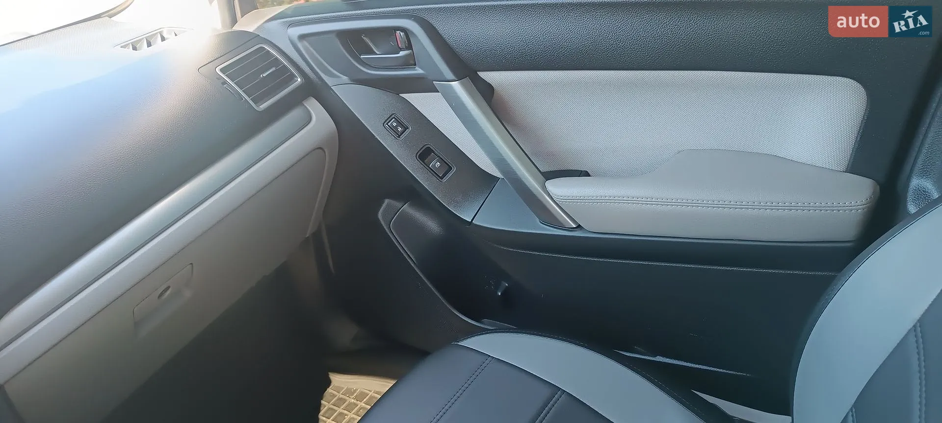 2015 Subaru Forester - мініатюра 28