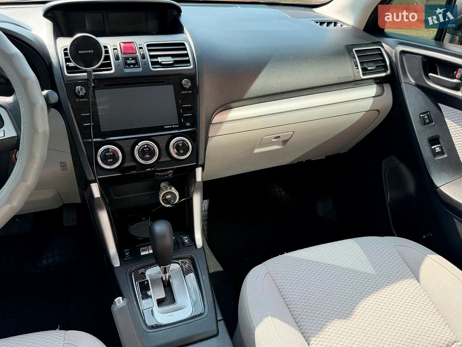 2016 Subaru Forester - мініатюра 19