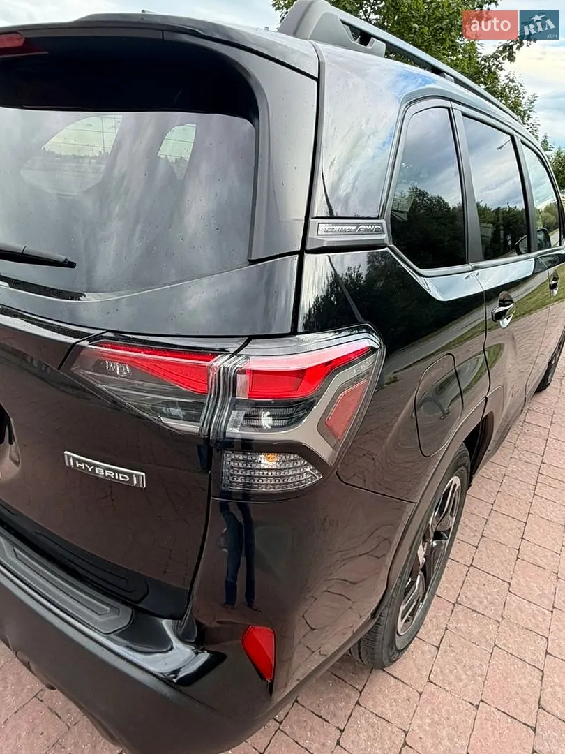2025 Subaru Forester - мініатюра 8