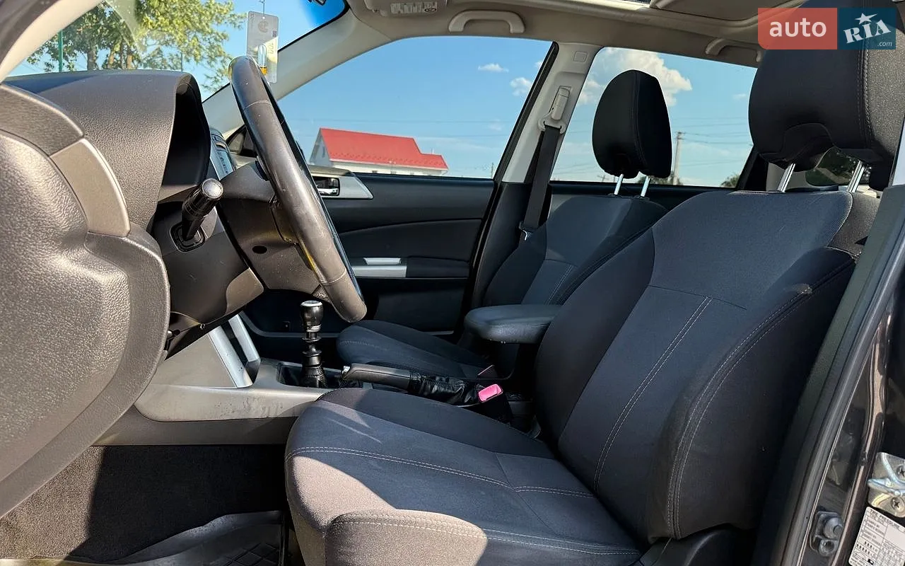 2010 Subaru Forester - мініатюра 9