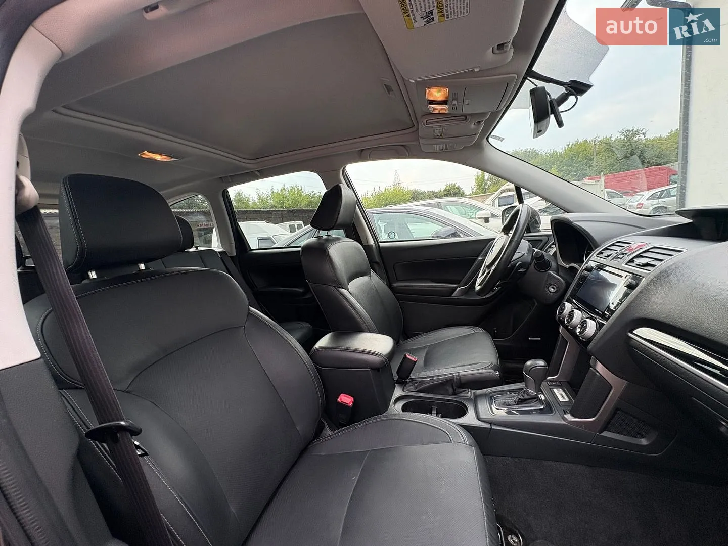 2017 Subaru Forester - мініатюра 12