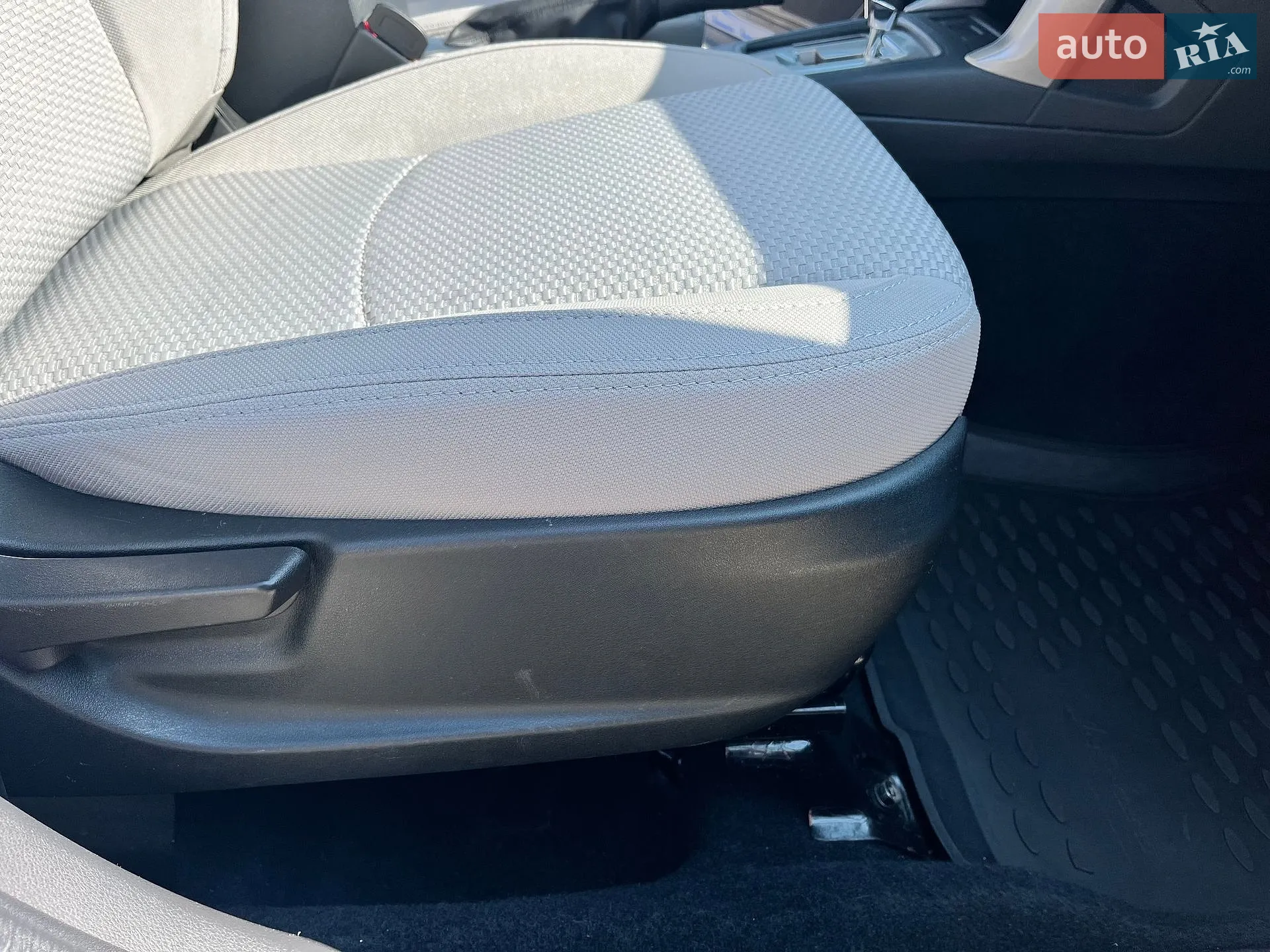 2017 Subaru Forester - мініатюра 43