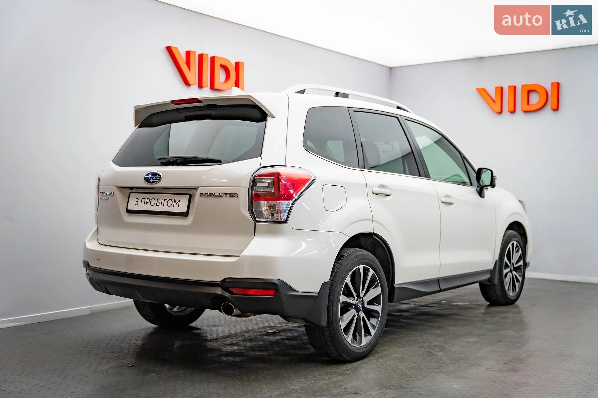 2017 Subaru Forester - мініатюра 2