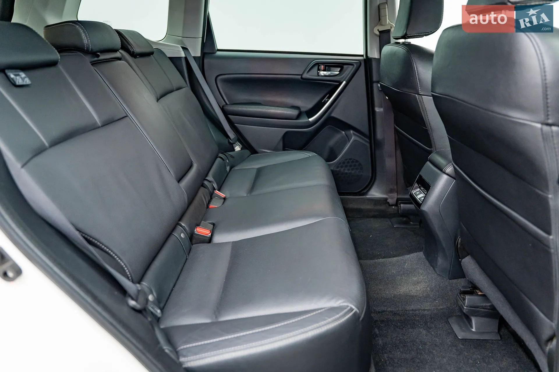2017 Subaru Forester - мініатюра 27