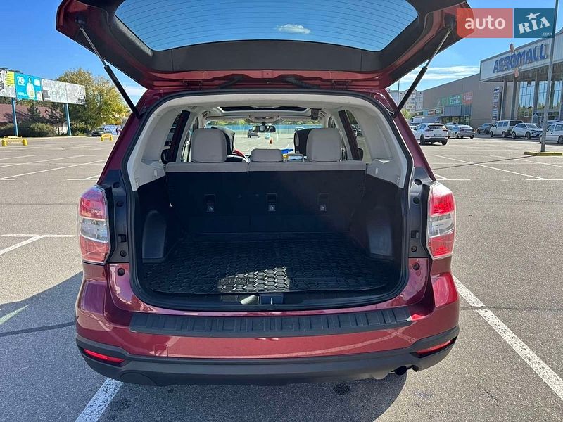 Внедорожник / Кроссовер Subaru Forester 2015 в Киеве