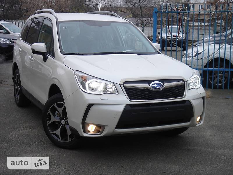 Позашляховик / Кросовер Subaru Forester 2017 в Києві