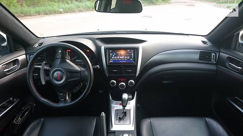 Седан Subaru Impreza WRX STI 2010 в Львове