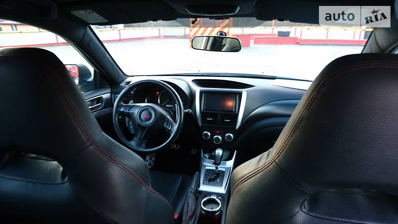 Седан Subaru Impreza WRX STI 2010 в Львове