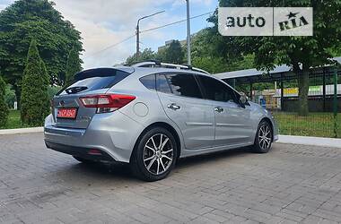 Хэтчбек Subaru Impreza 2017 в Киеве