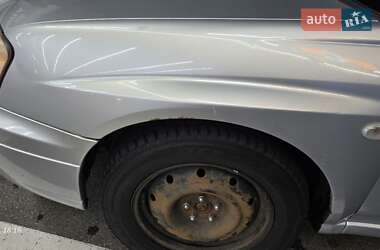 Седан Subaru Impreza 2003 в 