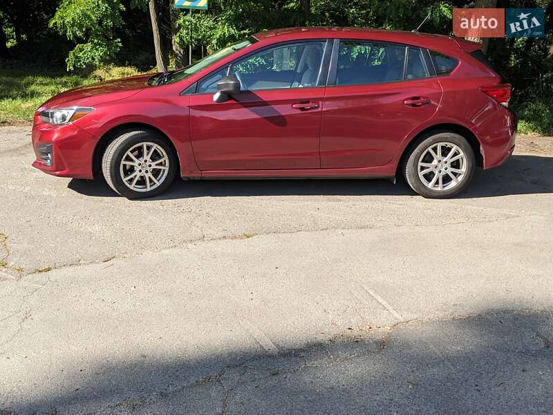 Хетчбек Subaru Impreza 2017 в Києві