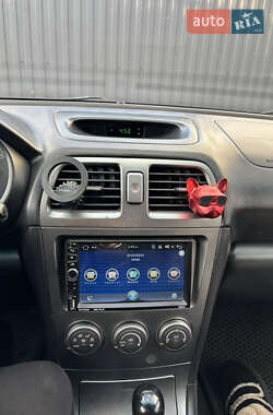 Седан Subaru Impreza 2005 в 