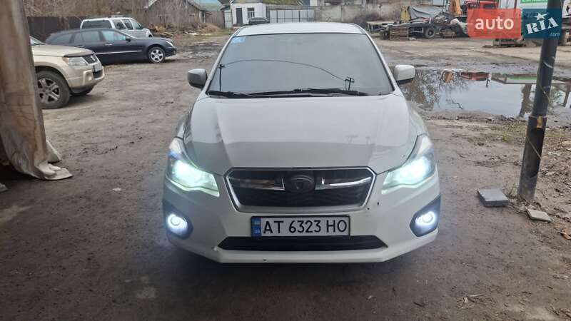 Хэтчбек Subaru Impreza 2012 в Буче