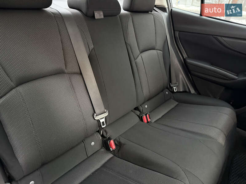 Седан Subaru Impreza 2017 в Днепре