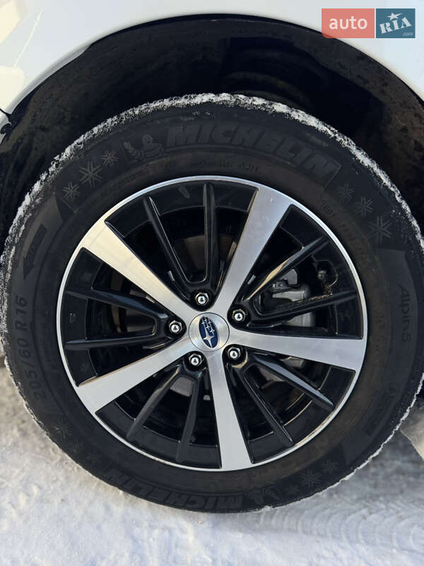 Седан Subaru Impreza 2023 в Тернополе