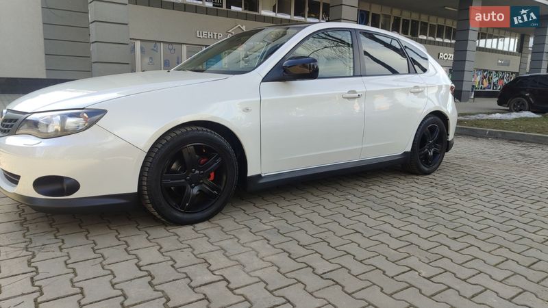Хэтчбек Subaru Impreza 2008 в Черновцах