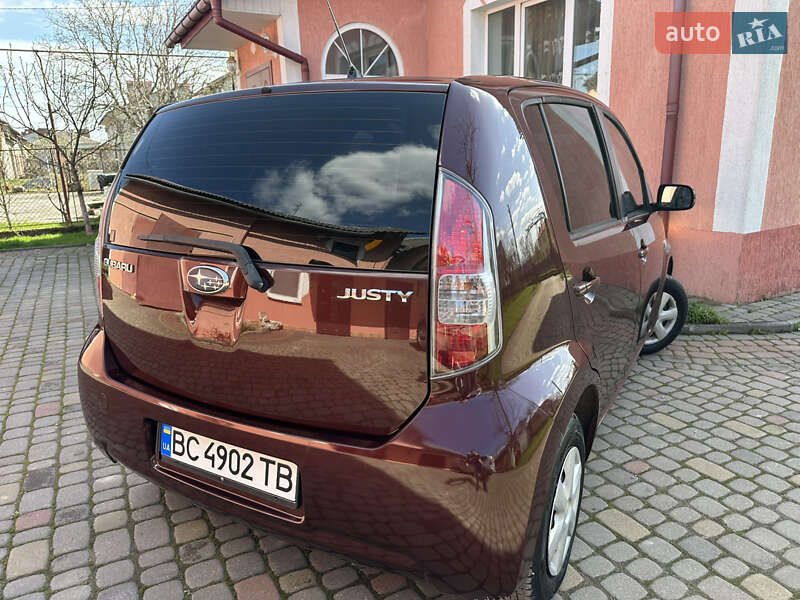 Хетчбек Subaru Justy 2009 в Дрогобичі