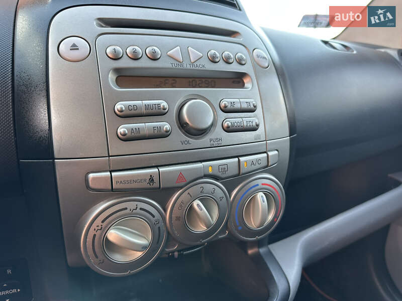 Хетчбек Subaru Justy 2009 в Дрогобичі