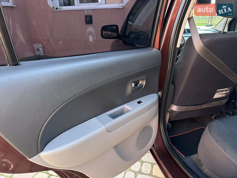 Хетчбек Subaru Justy 2009 в Дрогобичі
