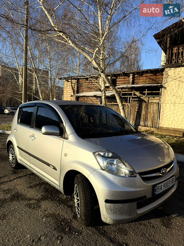Subaru Justy 2010