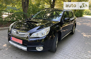 Універсал Subaru Legacy Outback 2011 в Луцьку