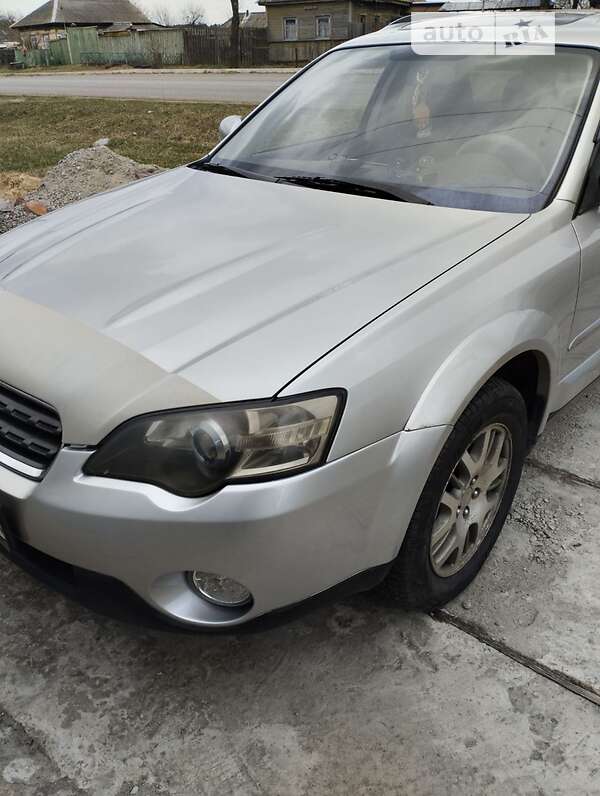 Subaru Legacy Outback 2004