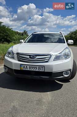 Універсал Subaru Legacy Outback 2010 в Києві