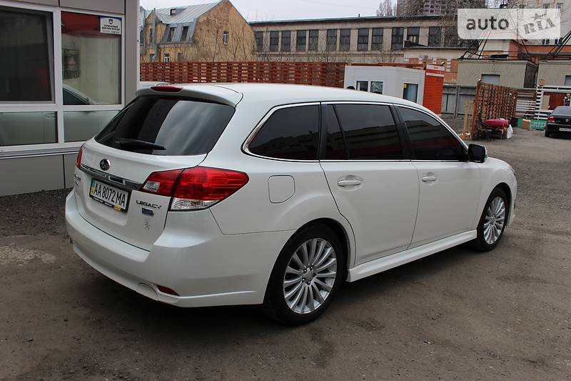Subaru Legacy 2012 року