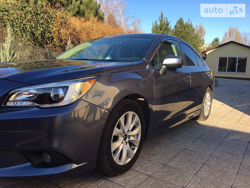 Седан Subaru Legacy 2015 в 