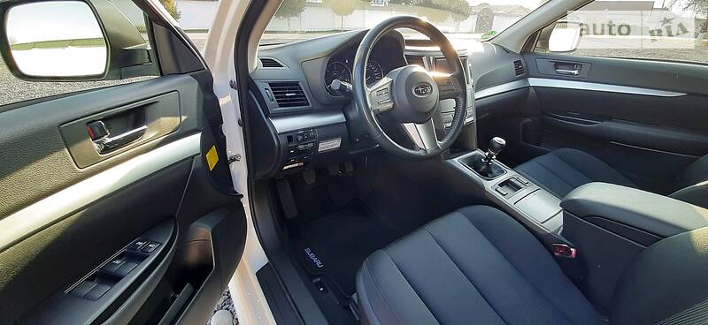 Седан Subaru Legacy 2012 в Сваляві