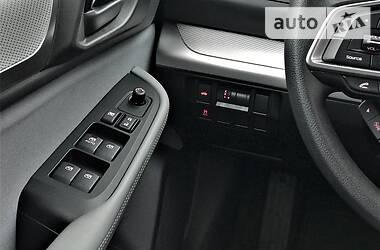 Седан Subaru Legacy 2018 в 