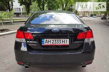 Седан Subaru Legacy 2010 в Покровске