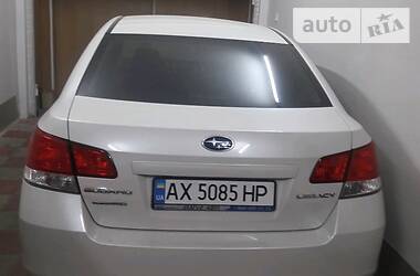Седан Subaru Legacy 2013 в 