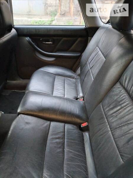 Универсал Subaru Legacy 2000 в Мелитополе