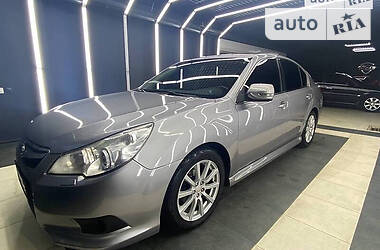 Седан Subaru Legacy 2010 в Киеве