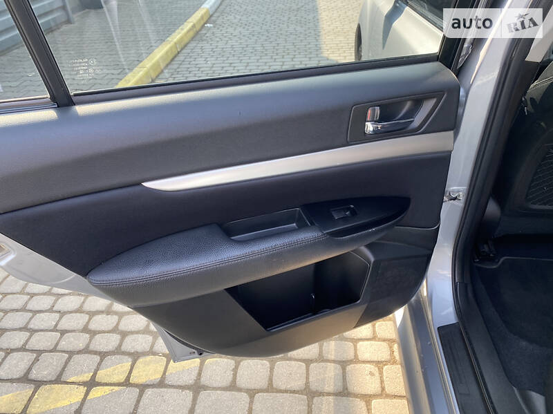 Универсал Subaru Legacy 2012 в Ивано-Франковске