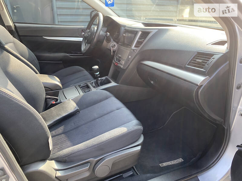Универсал Subaru Legacy 2012 в Ивано-Франковске