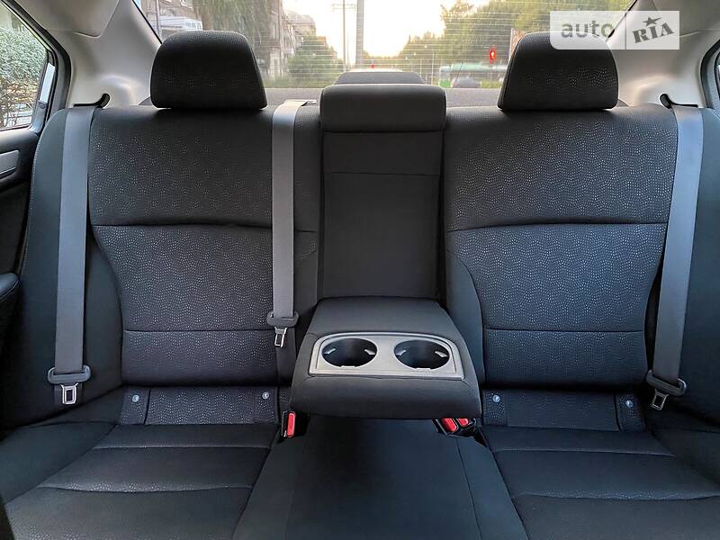 Седан Subaru Legacy 2018 в Киеве фото 25 Седан Subaru Legacy 2018 в Киеве