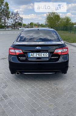 Седан Subaru Legacy 2015 в Новомосковске